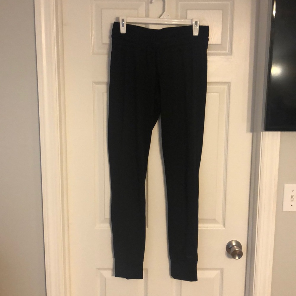 Women’s joggers